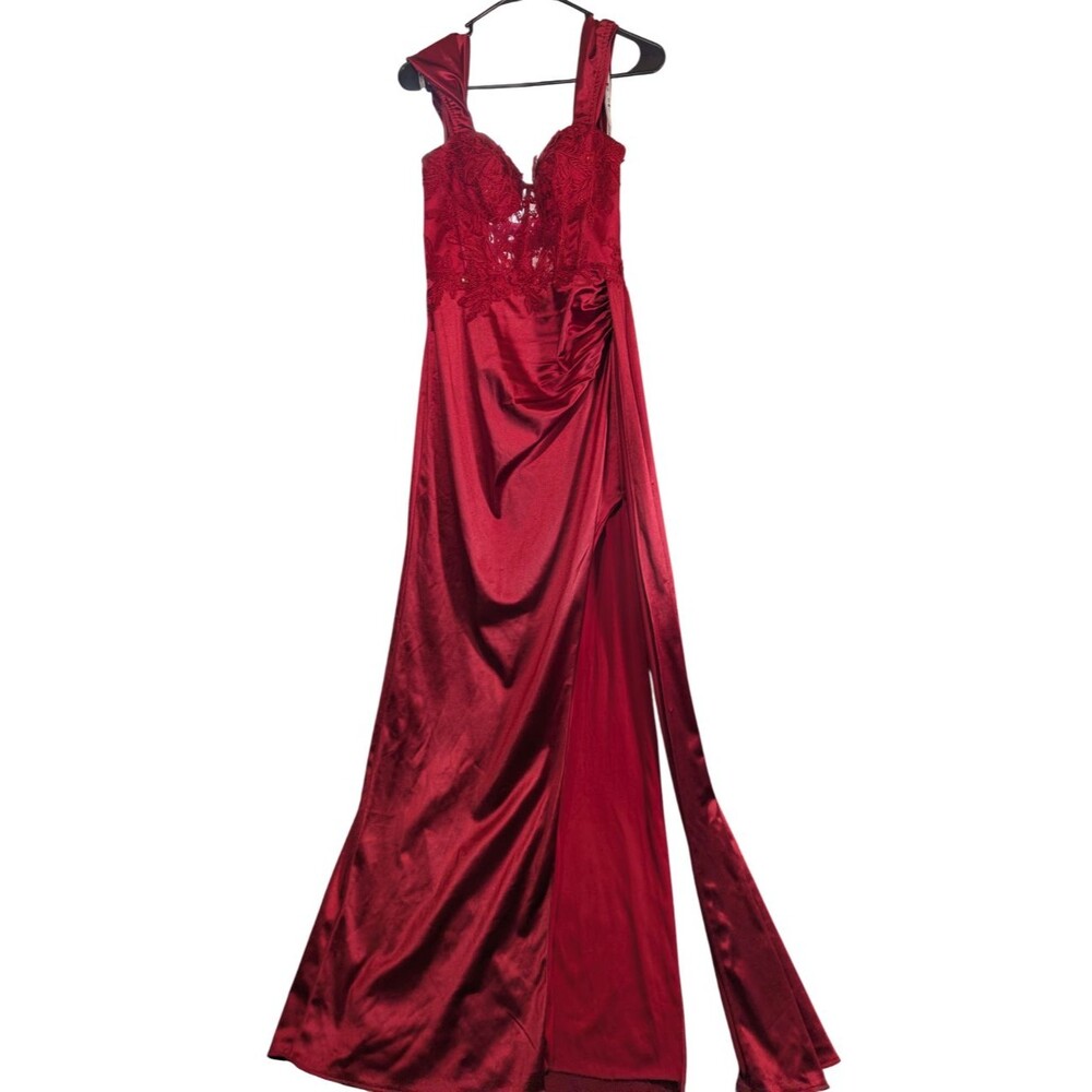 Jules and Cleo Off Shoulder Satin Sheath Dress Size 6 Red Corset Slit Gown